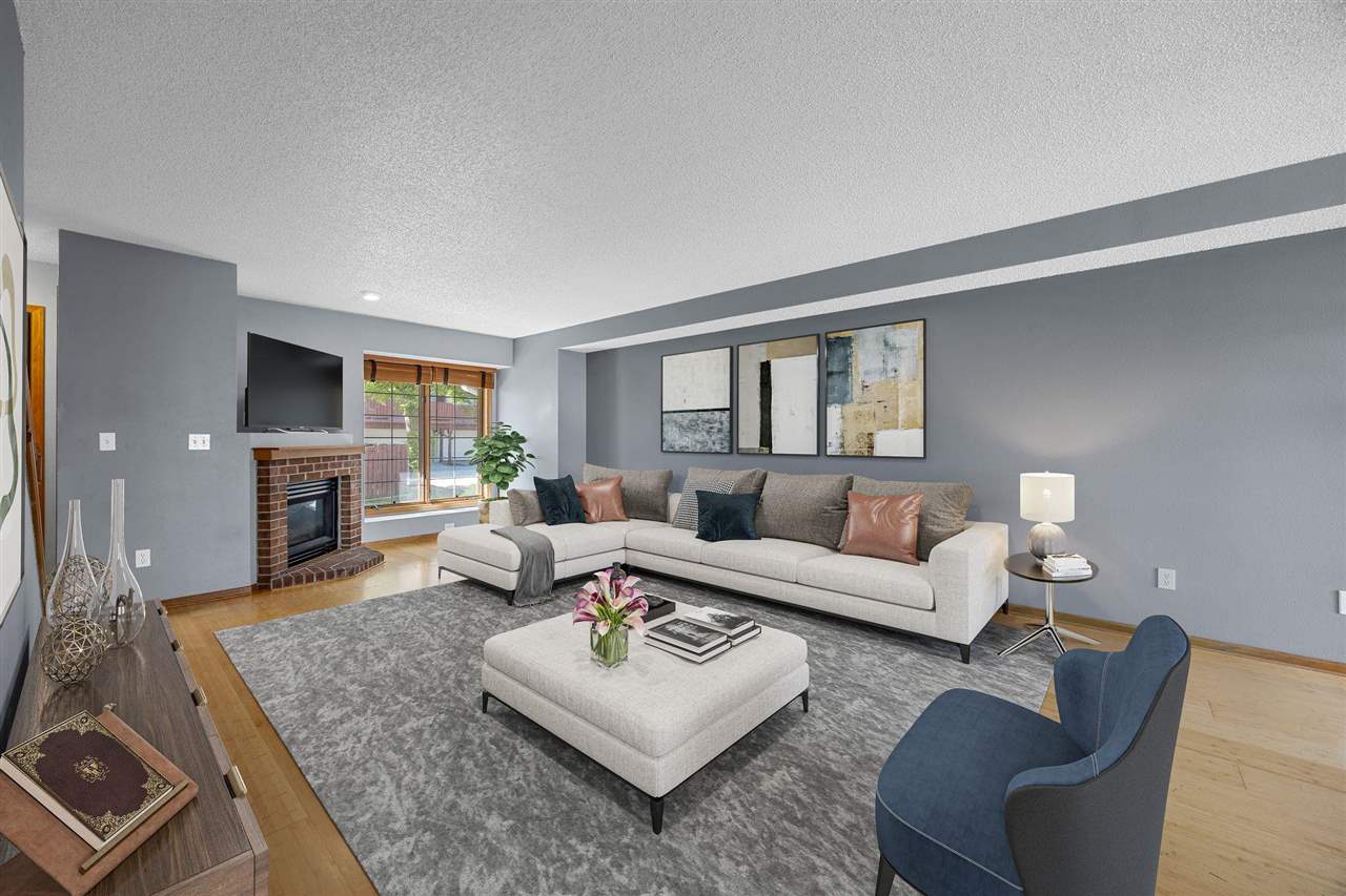 264 West Side Drive Iowa City IA 52246