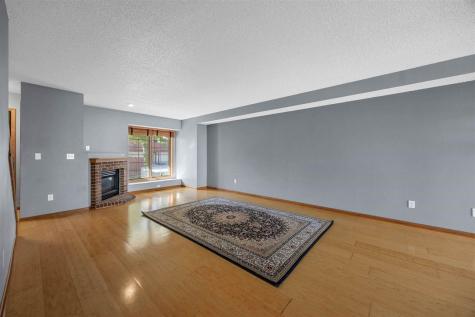264 West Side Drive Iowa City IA 52246