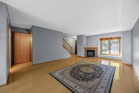 264 West Side Drive Iowa City IA 52246