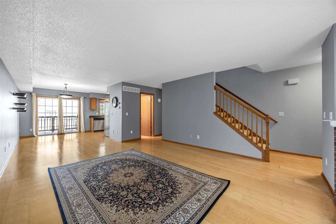 264 West Side Drive Iowa City IA 52246