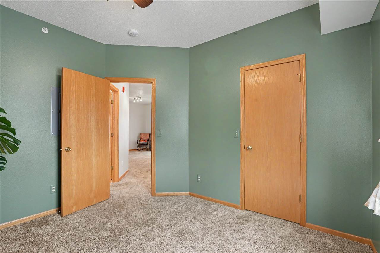 2824 Triple Crown Lane Iowa City IA 52340