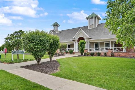 2824 Triple Crown Lane Iowa City IA 52340