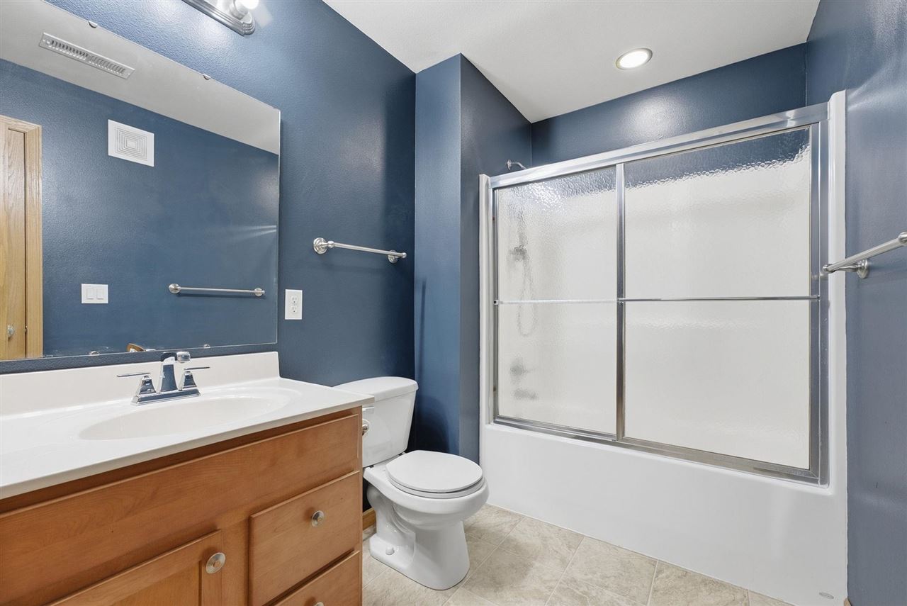 1080 Rachael Street North Liberty IA 52317