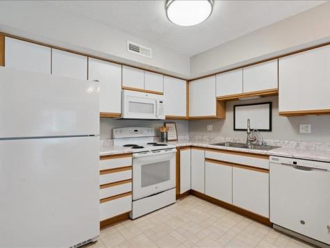 2861 Coral Court Coralville IA 52241