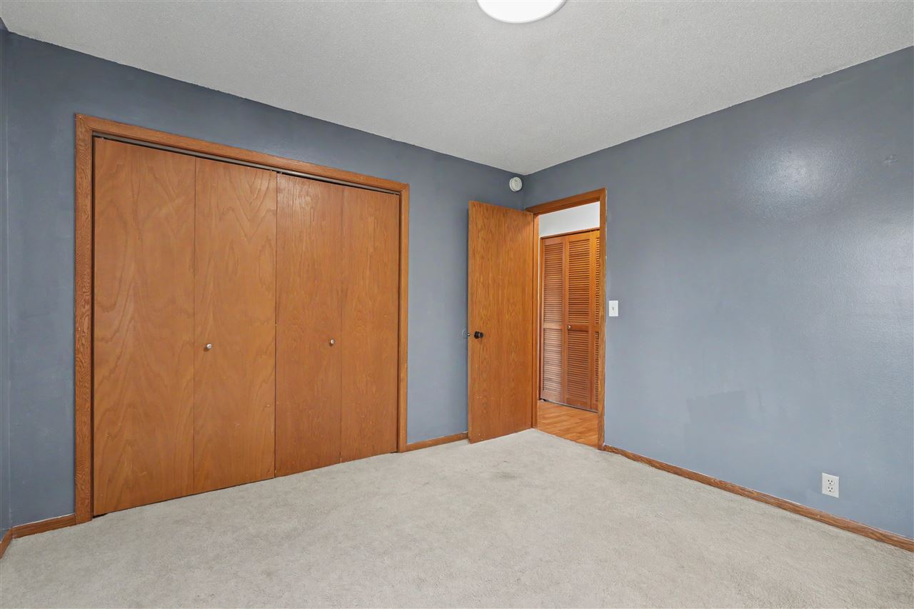 2050 Holiday Road Coralville IA 52241