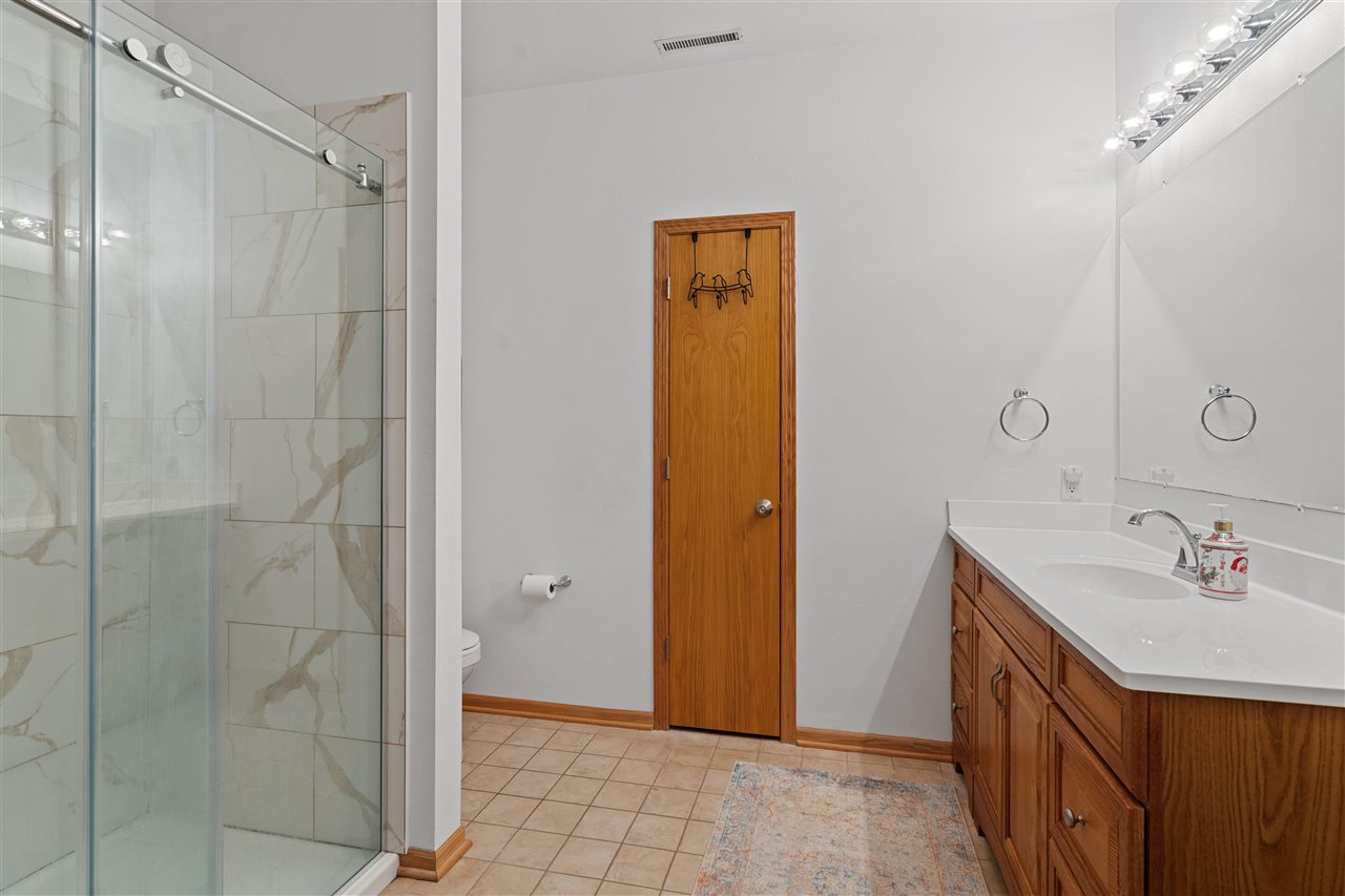 35 Colwyn Court Iowa City IA 52245
