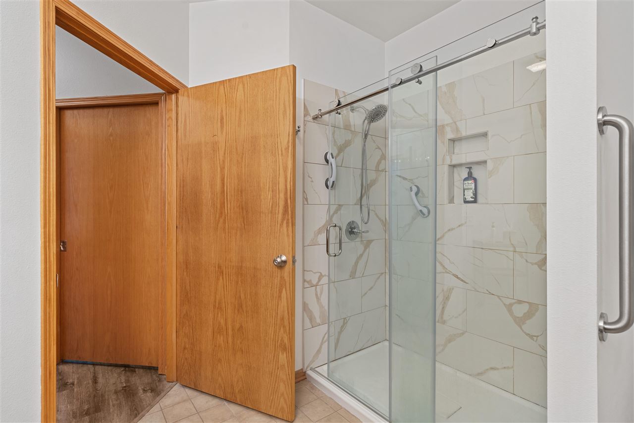 35 Colwyn Court Iowa City IA 52245