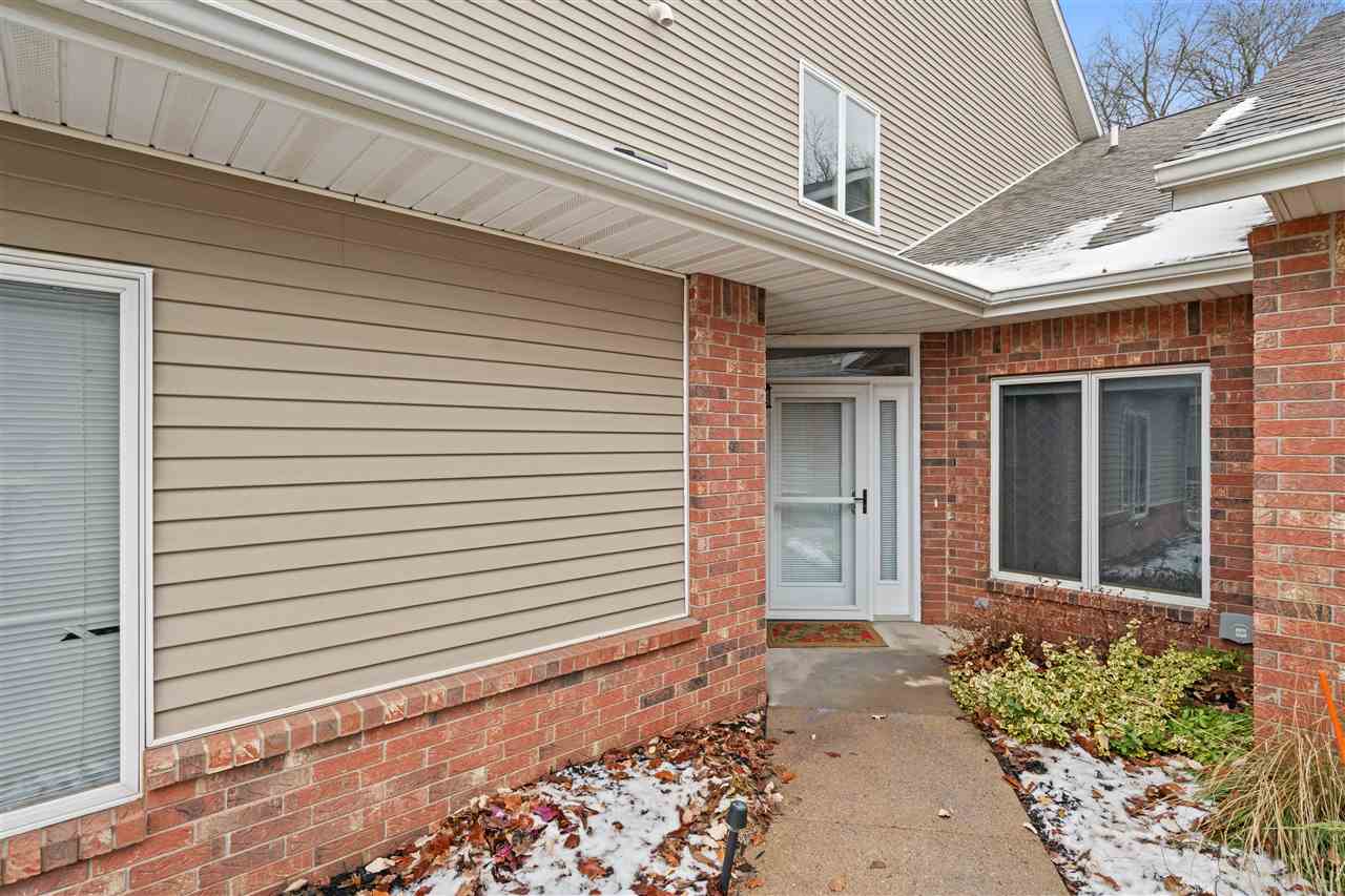 35 Colwyn Court Iowa City IA 52245
