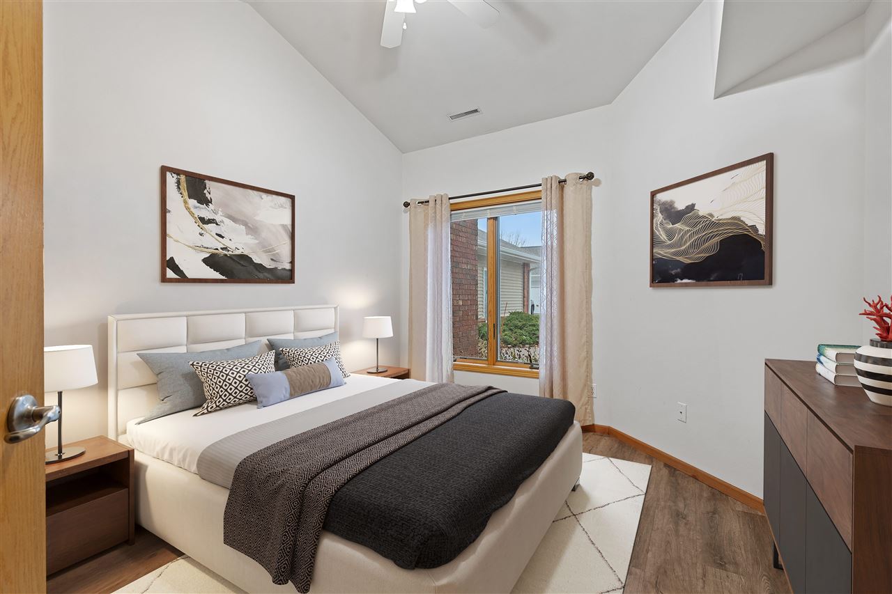 35 Colwyn Court Iowa City IA 52245