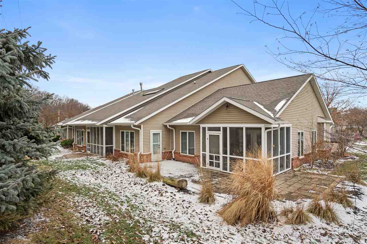 35 Colwyn Court Iowa City IA 52245