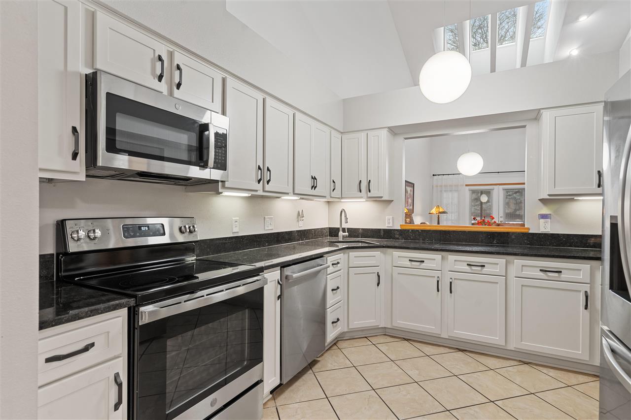 35 Colwyn Court Iowa City IA 52245