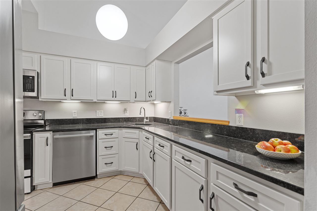 35 Colwyn Court Iowa City IA 52245