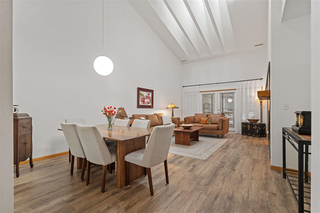 35 Colwyn Court Iowa City IA 52245