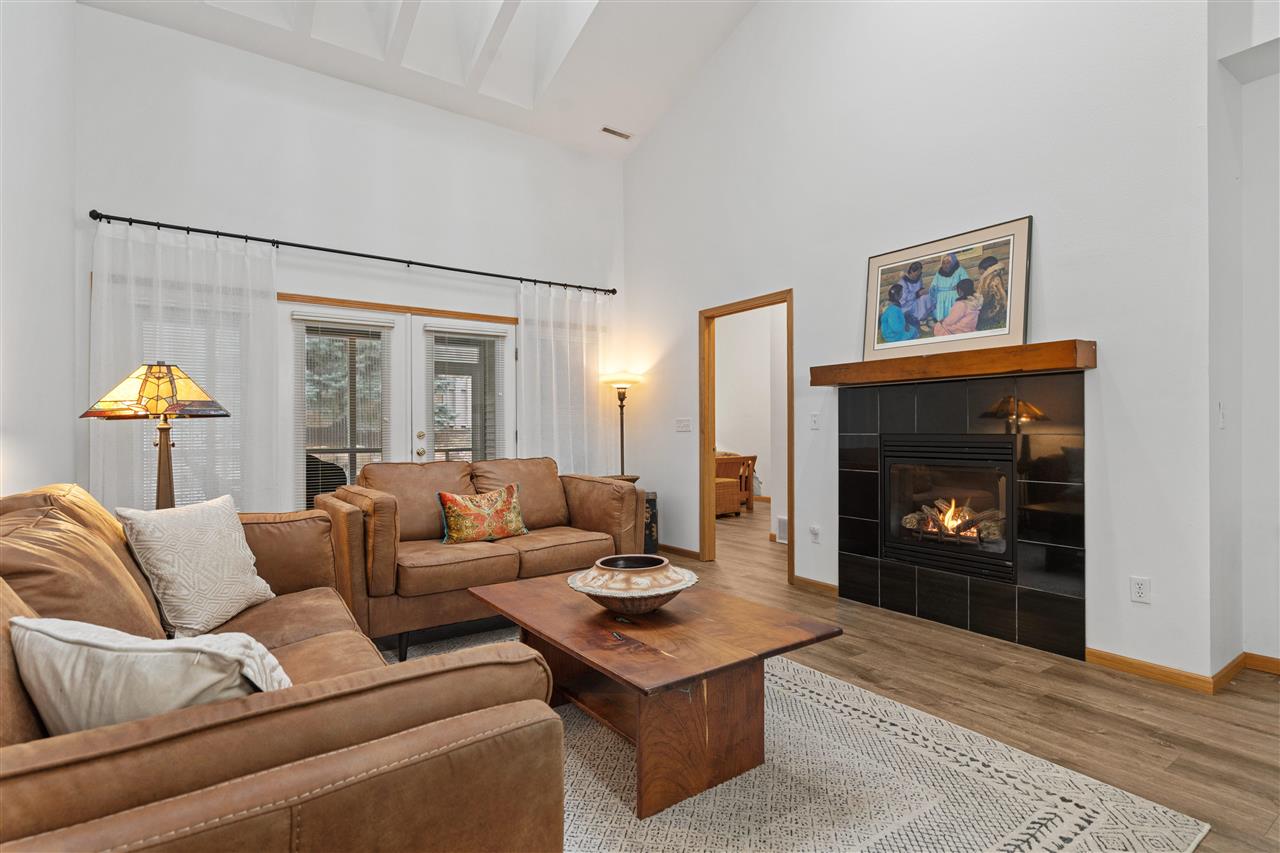 35 Colwyn Court Iowa City IA 52245