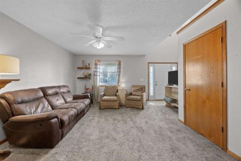 527 Penn Court North Liberty IA 52317