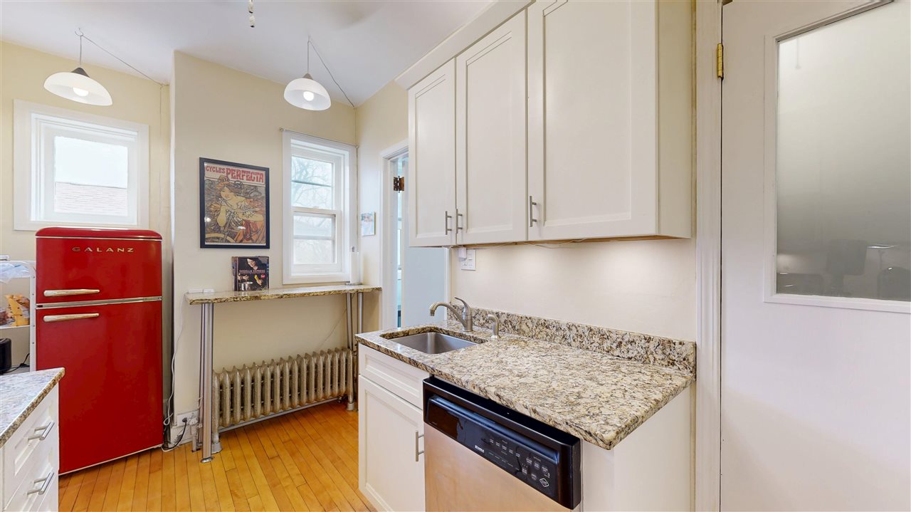 228 S Summit Iowa City IA 52240