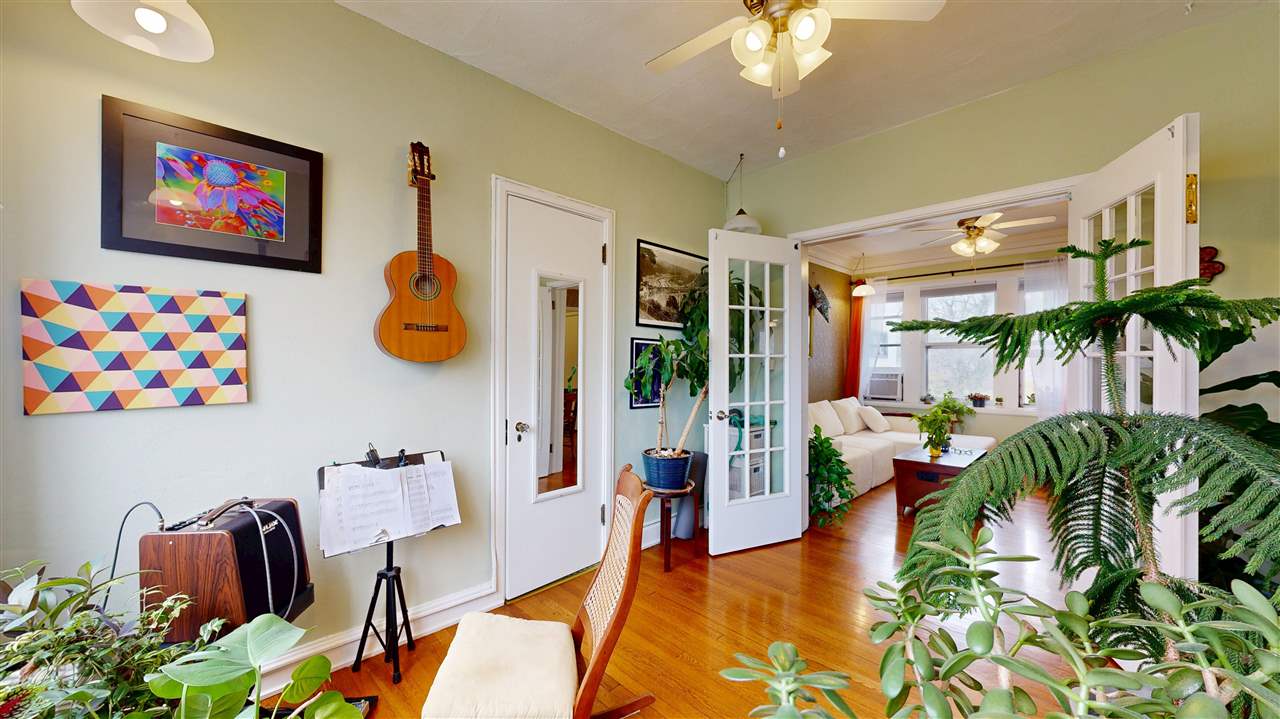 228 S Summit Iowa City IA 52240