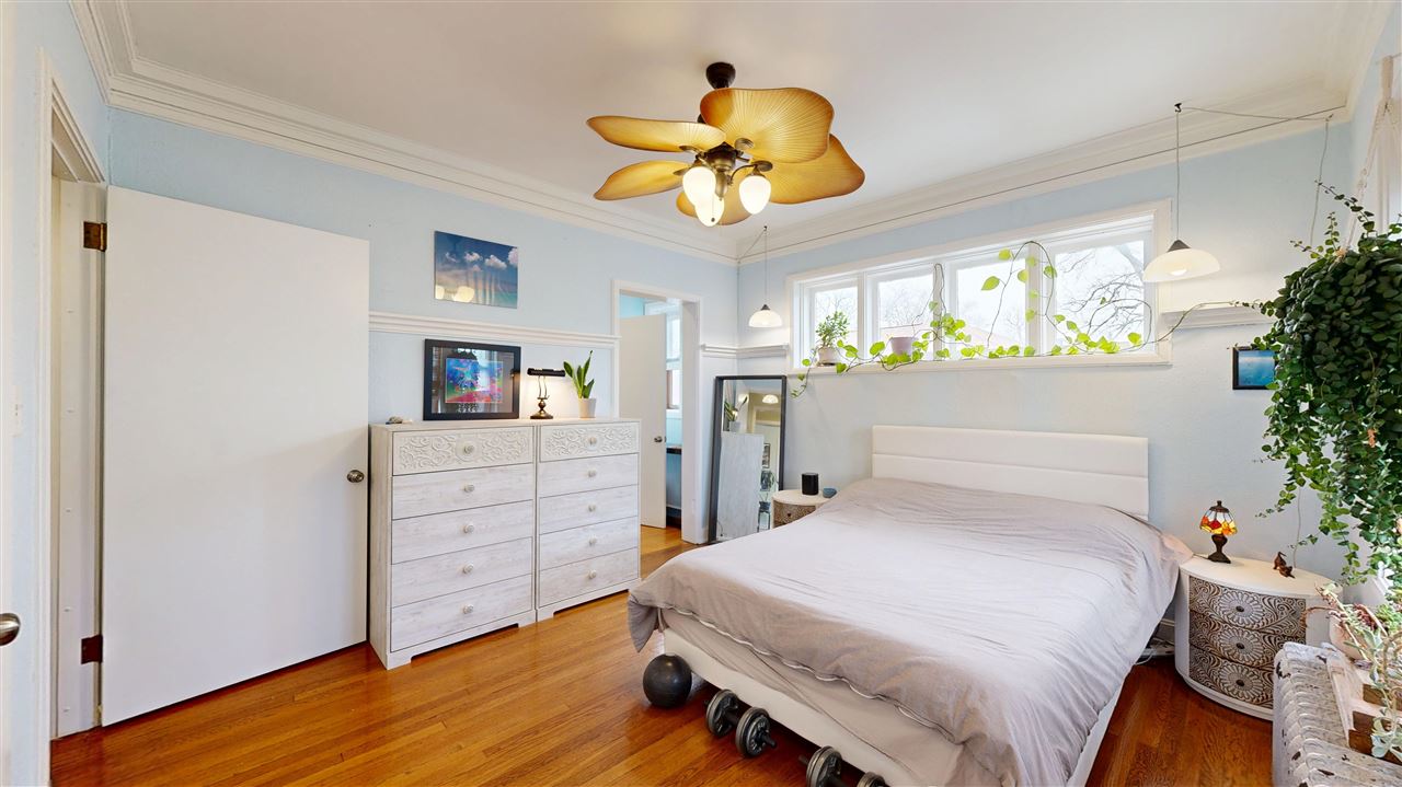 228 S Summit Iowa City IA 52240