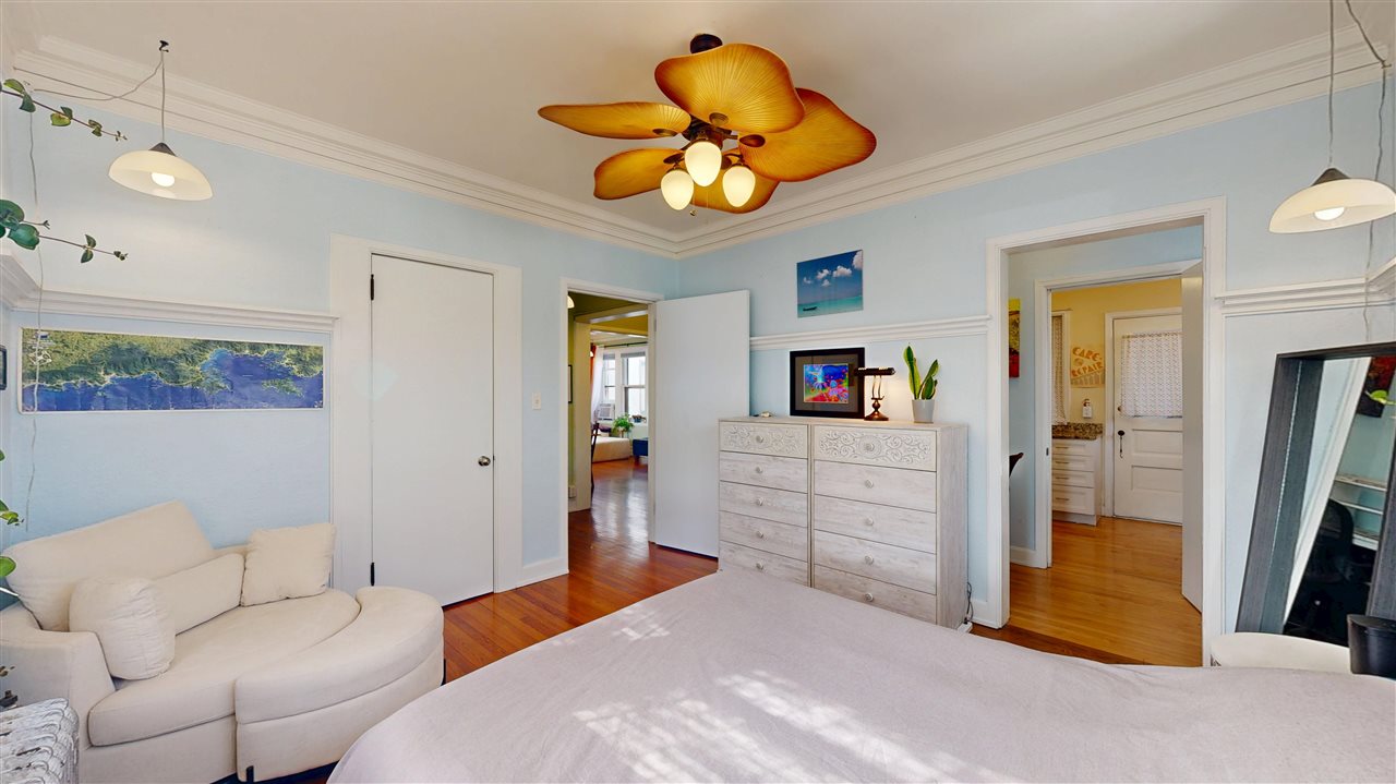 228 S Summit Iowa City IA 52240