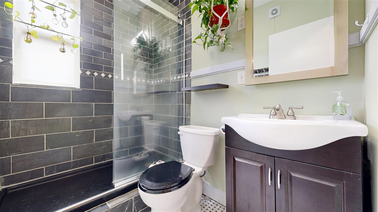 228 S Summit Iowa City IA 52240