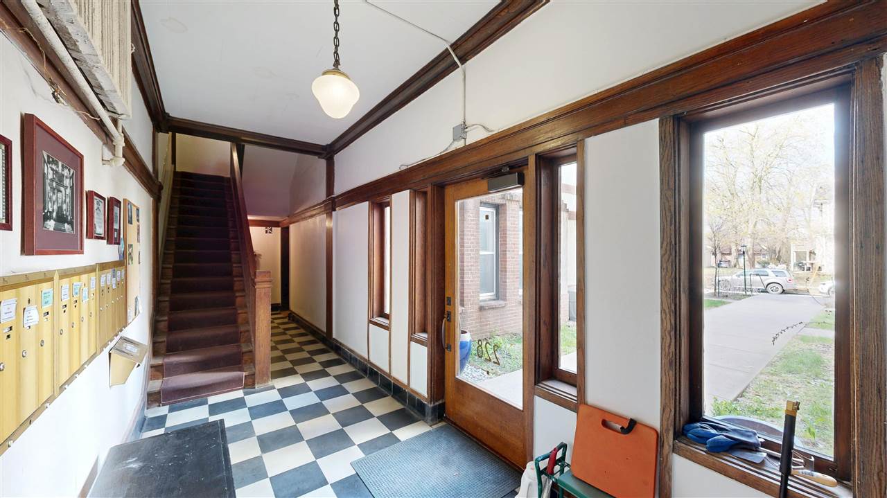 228 S Summit Iowa City IA 52240