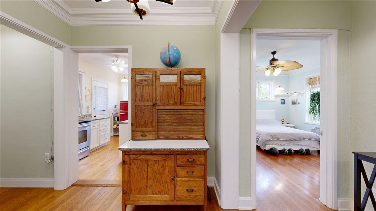 228 S Summit Iowa City IA 52240