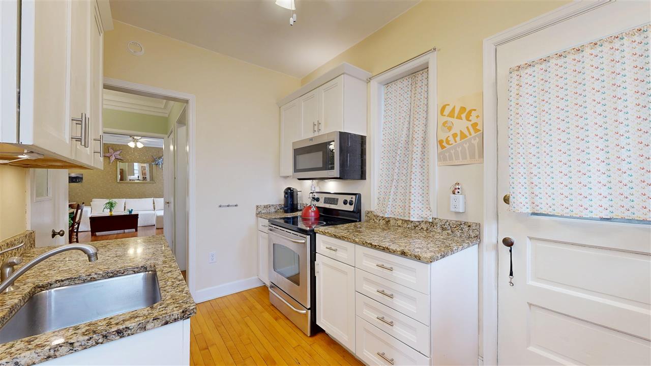 228 S Summit Iowa City IA 52240