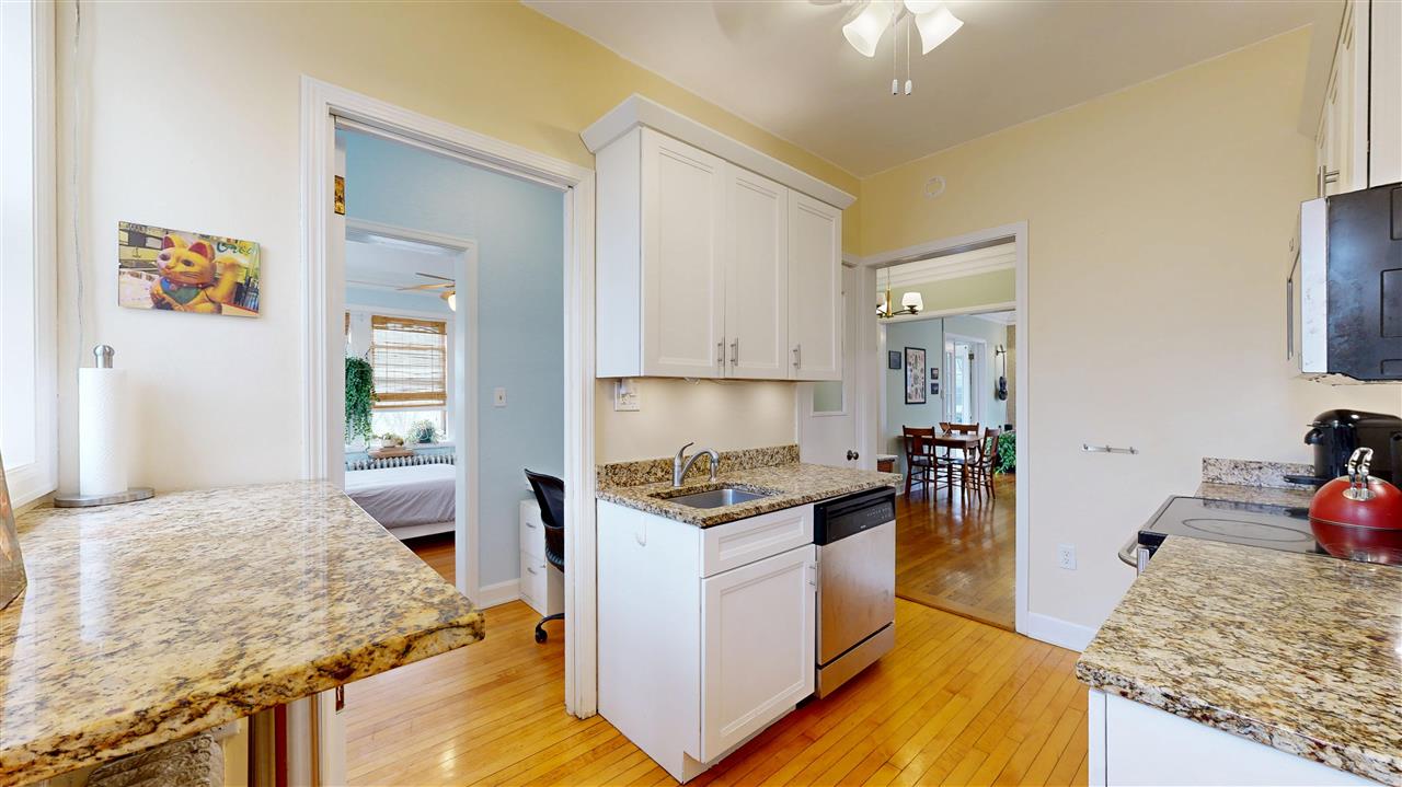 228 S Summit Iowa City IA 52240