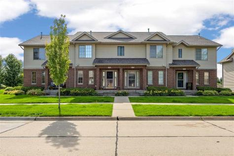 216 Camden Road Iowa City IA 52245
