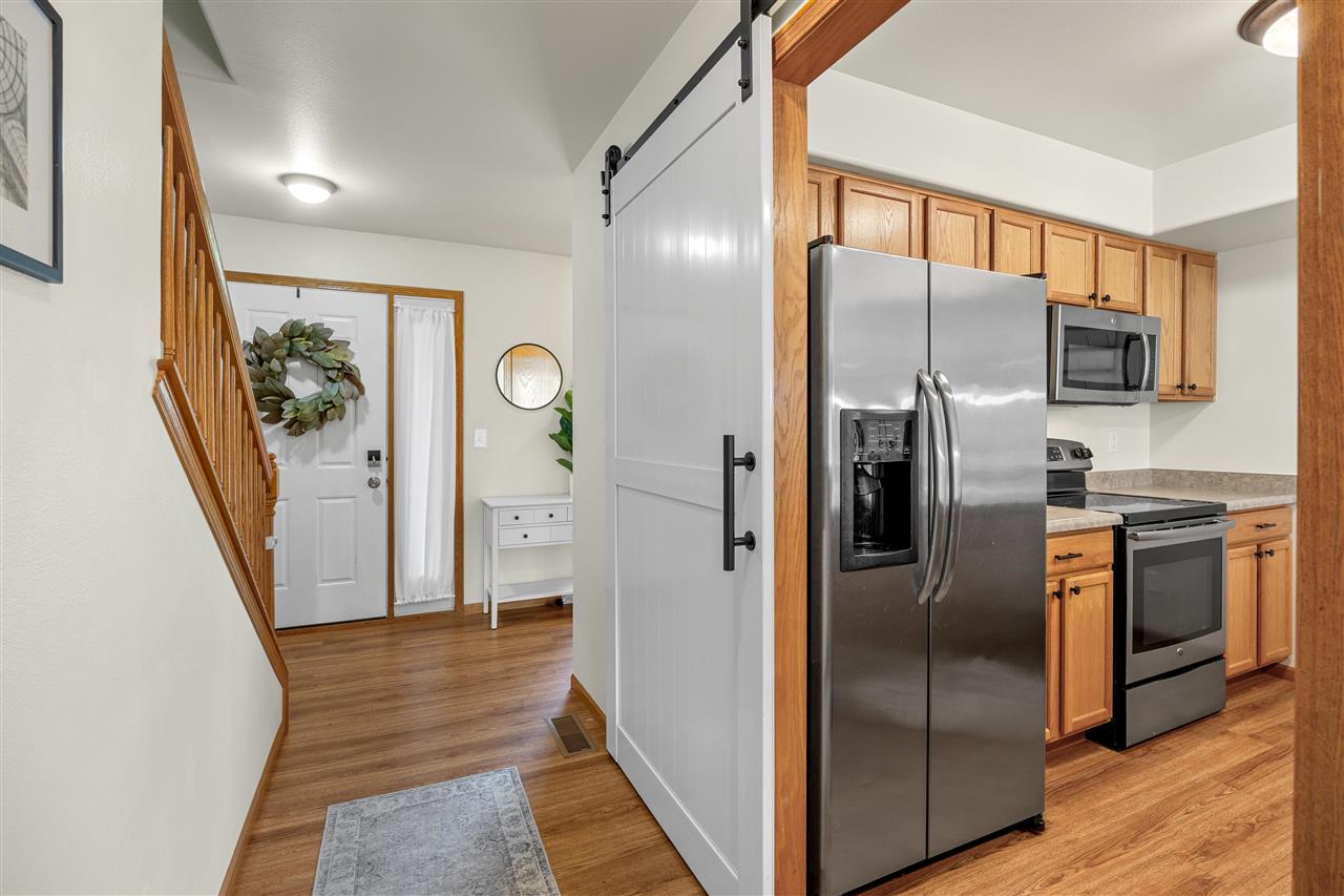 216 Camden Road Iowa City IA 52245