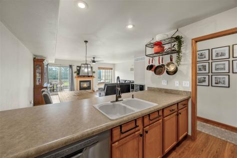 216 Camden Road Iowa City IA 52245