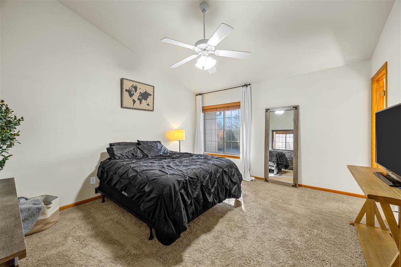 216 Camden Road Iowa City IA 52245