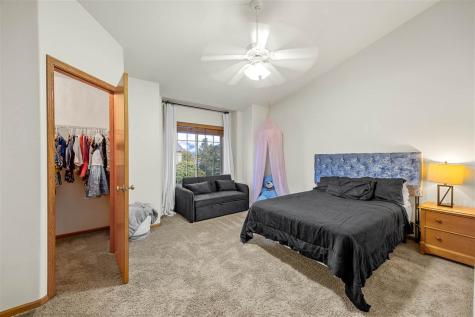 216 Camden Road Iowa City IA 52245