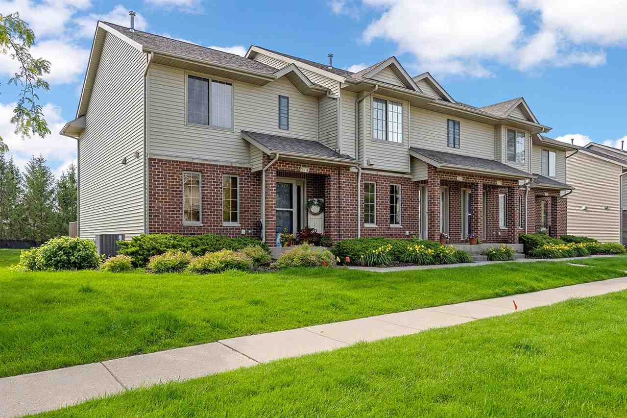 216 Camden Road Iowa City IA 52245