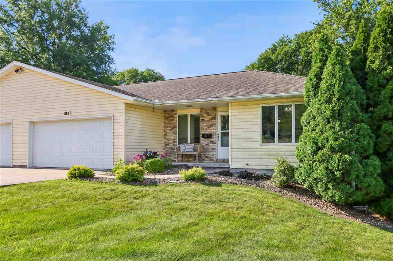 1020 Chatham Drive Williamsburg IA 52361