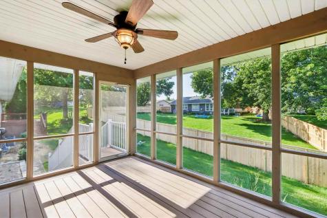 1020 Chatham Drive Williamsburg IA 52361