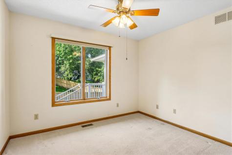 1020 Chatham Drive Williamsburg IA 52361