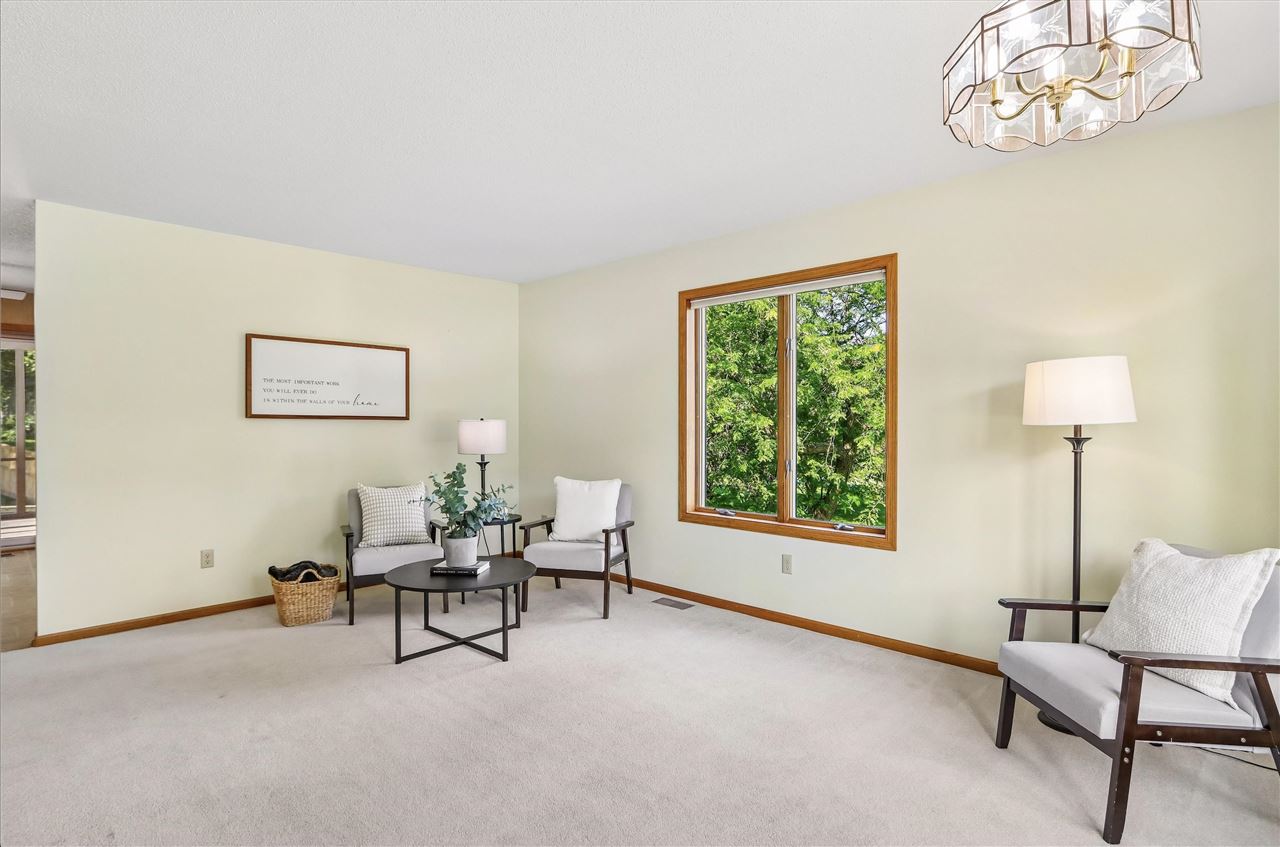1020 Chatham Drive Williamsburg IA 52361