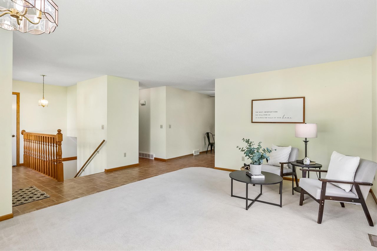1020 Chatham Drive Williamsburg IA 52361