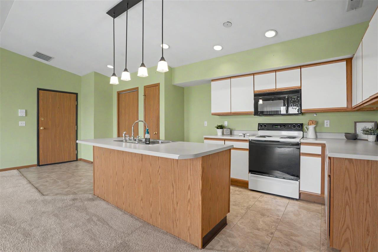 5575 Kacena Avenue Marion IA 52302