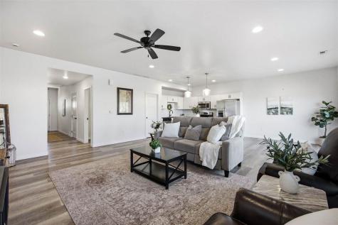 1665 Aspen Court North Liberty IA 52317