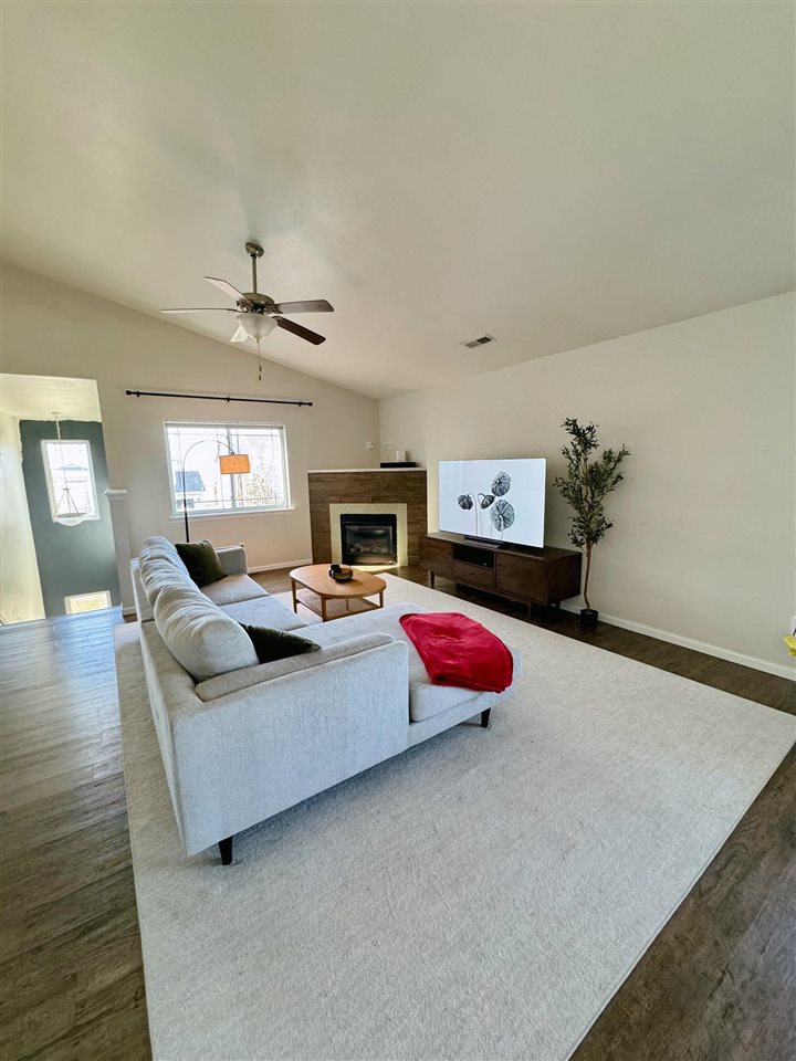 2694 Pinto Lane Iowa City IA 52240