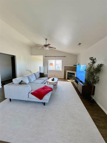 2694 Pinto Lane Iowa City IA 52240