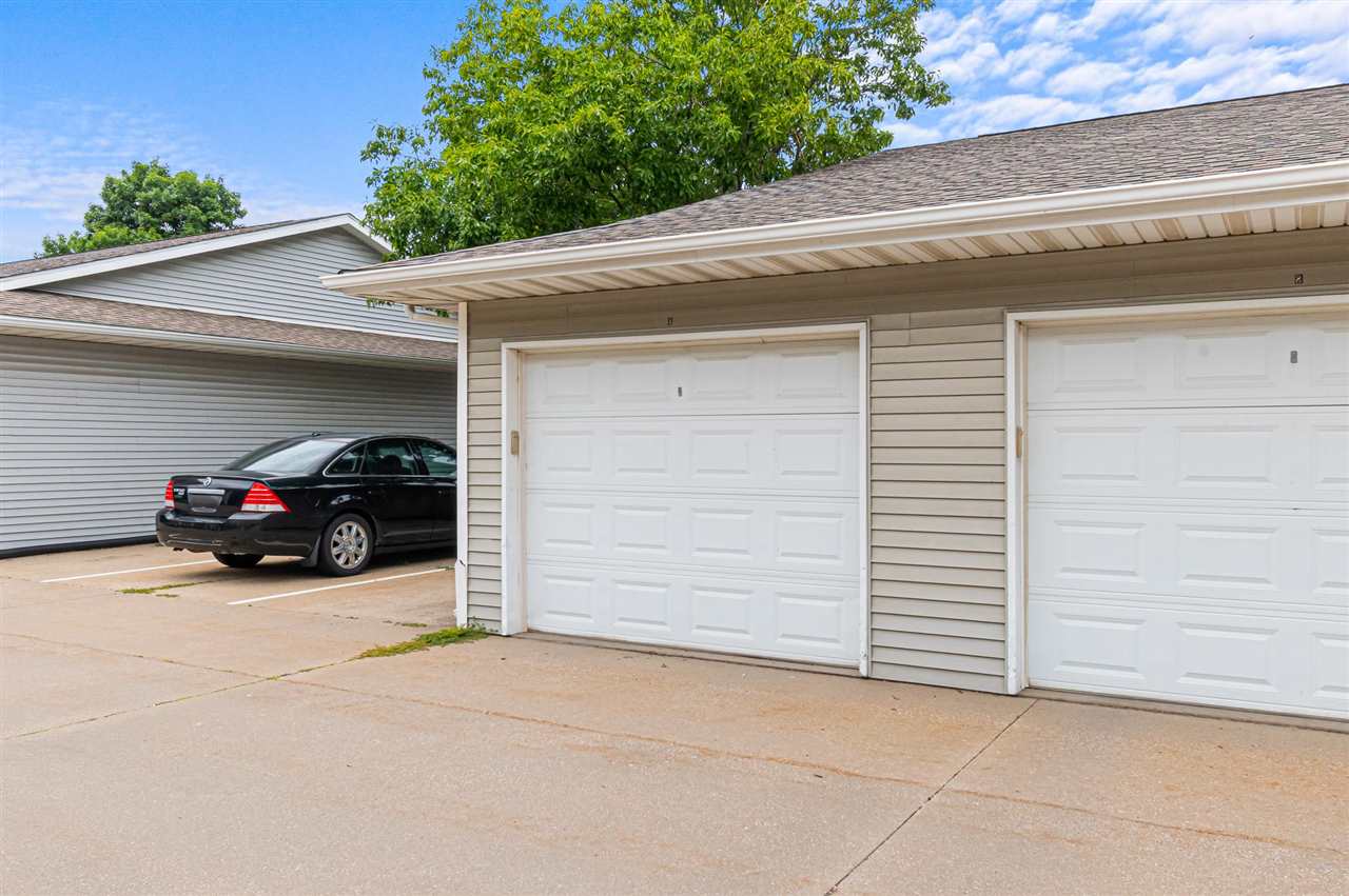120 Shannon Drive North Liberty IA 52317