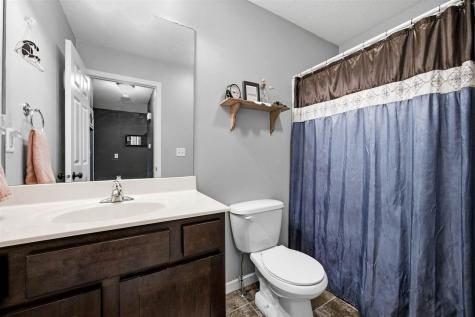 4447 Quail Trail Drive Marion IA 52302