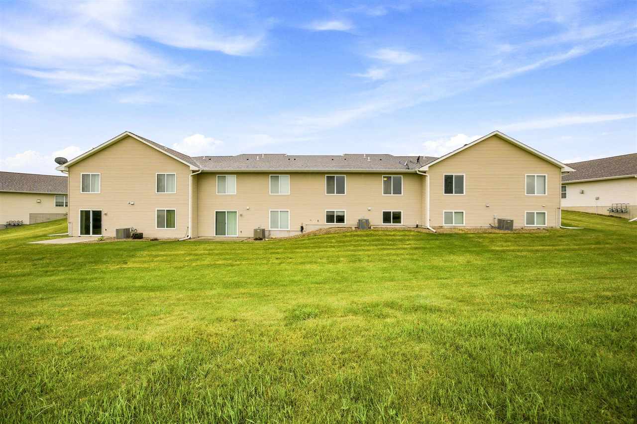 4447 Quail Trail Drive Marion IA 52302