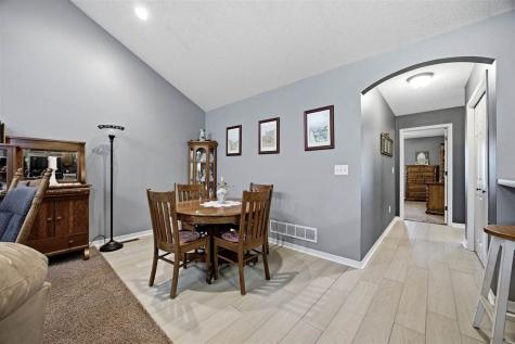 4447 Quail Trail Drive Marion IA 52302