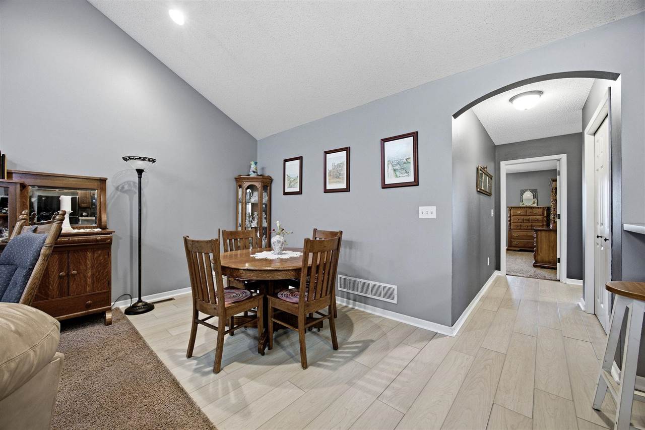 4447 Quail Trail Drive Marion IA 52302
