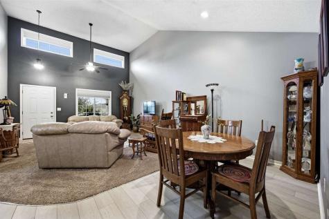 4447 Quail Trail Drive Marion IA 52302