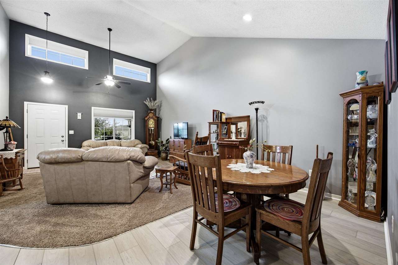 4447 Quail Trail Drive Marion IA 52302